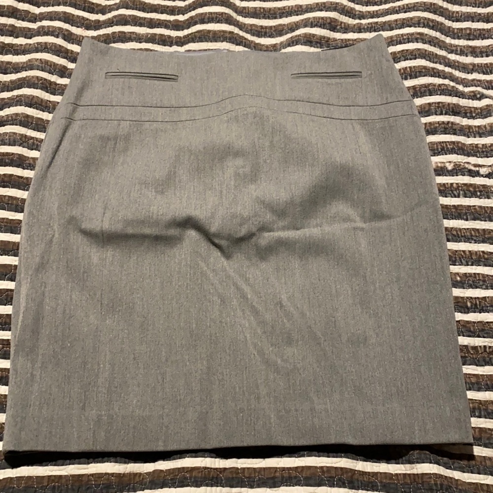 Gray express pencil skirt